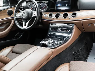 2020 مرسيدس - بنز إي 200