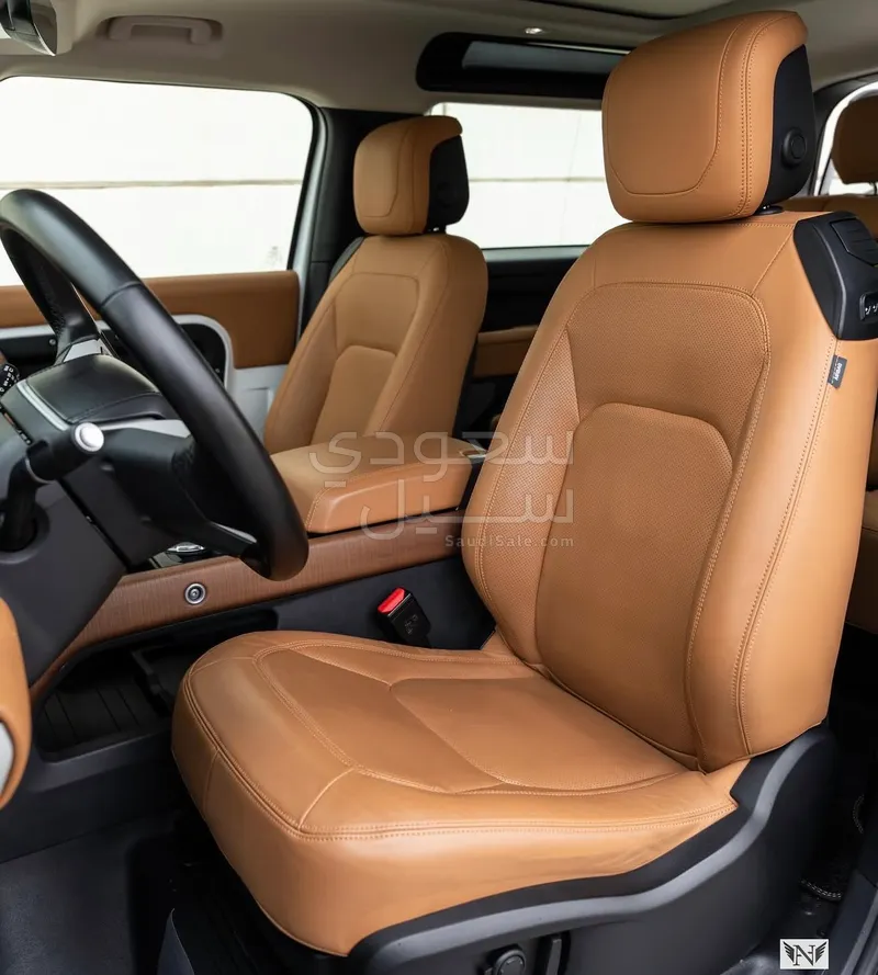 2023 Land Rover Defender 90