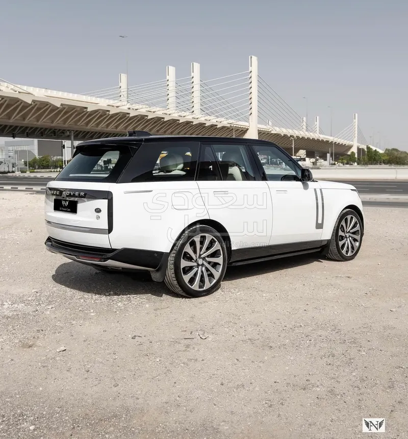 2023 لاند روفر رينج روفر اوتوبيوغرافي