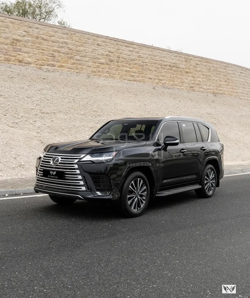 2025 لكزس إل إكس 600