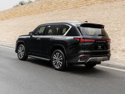 2025 لكزس إل إكس 600