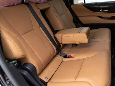 2025 لكزس إل إكس 600