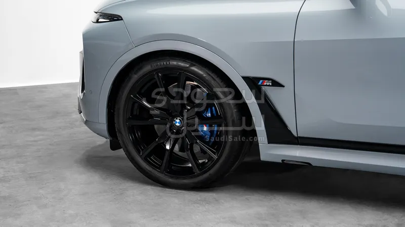 2025 بي ام دبليو الفئة اكس 7 إم كت