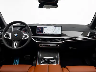 2025 بي ام دبليو الفئة اكس 7 إم كت