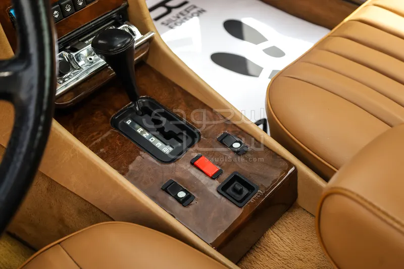 1987 مرسيدس - بنز إس 560