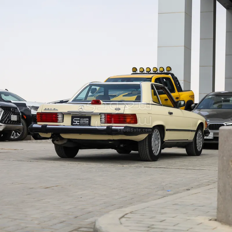 1987 مرسيدس - بنز إس 560