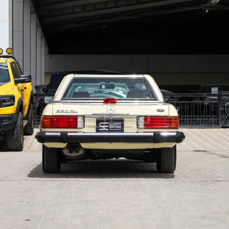1987 مرسيدس - بنز إس 560