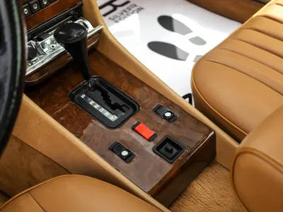 1987 مرسيدس - بنز إس 560