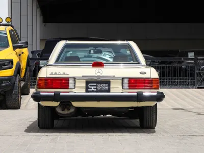 1987 مرسيدس - بنز إس 560