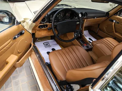 1987 مرسيدس - بنز إس 560