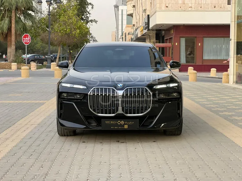 2024 بي ام دبليو الفئة السابعة 740أي