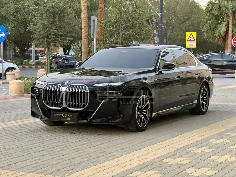 2024 بي ام دبليو الفئة السابعة 740أي