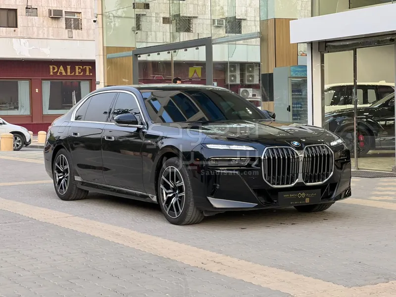 2024 بي ام دبليو الفئة السابعة 740أي