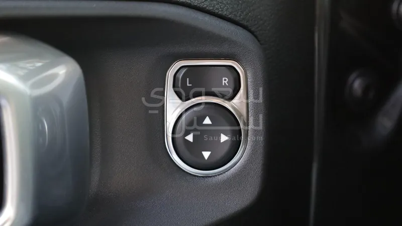 2025 جييب رانجلر سبورت بلس