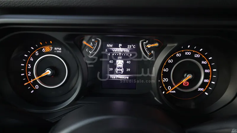 2025 جييب رانجلر سبورت بلس