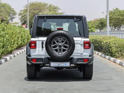 2025 جييب رانجلر سبورت بلس