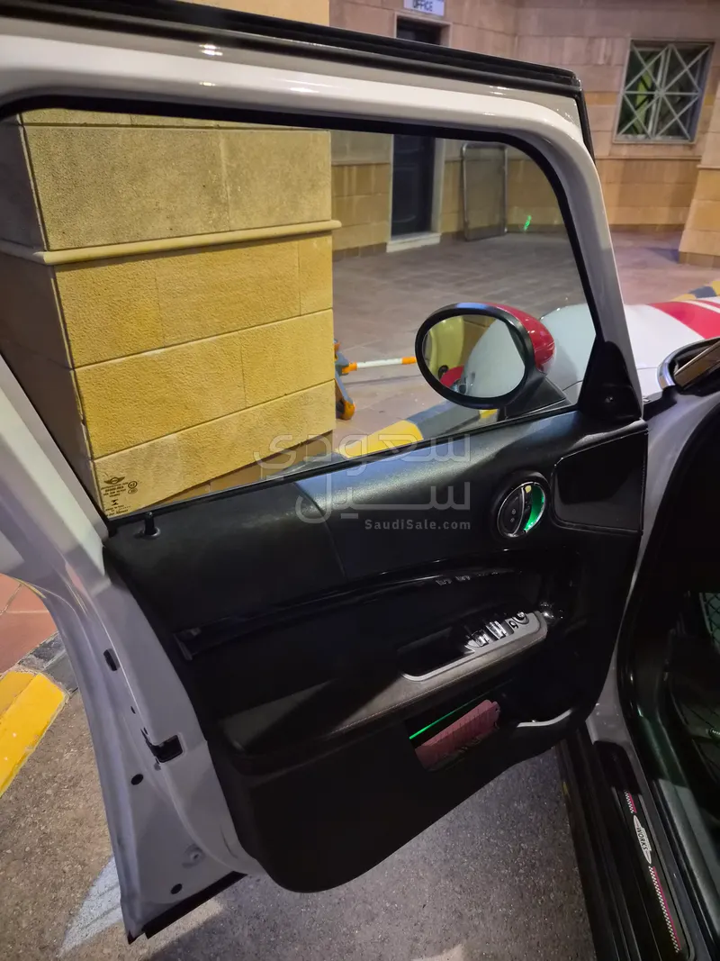 2017 ميني كونتري مان جون كوبر وركس