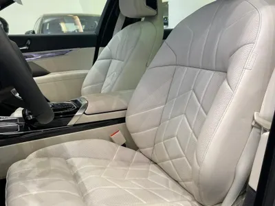 2026 بي ام دبليو الفئة السابعة 735أي