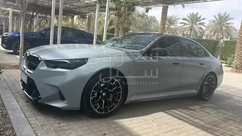 2025 بي ام دبليو الفئة ام إم 5