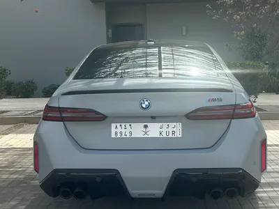 2025 بي ام دبليو الفئة ام إم 5