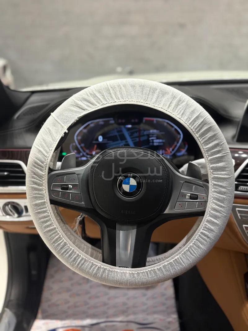 2020 بي ام دبليو الفئة السابعة 730 إل أي