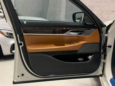 2020 بي ام دبليو الفئة السابعة 730 إل أي