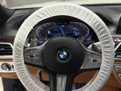 2020 بي ام دبليو الفئة السابعة 730 إل أي