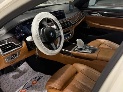 2020 بي ام دبليو الفئة السابعة 730 إل أي