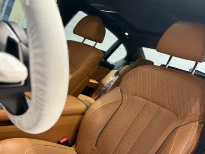 2020 بي ام دبليو الفئة السابعة 730 إل أي