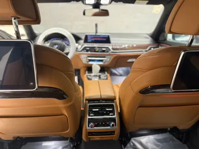 2020 بي ام دبليو الفئة السابعة 730 إل أي