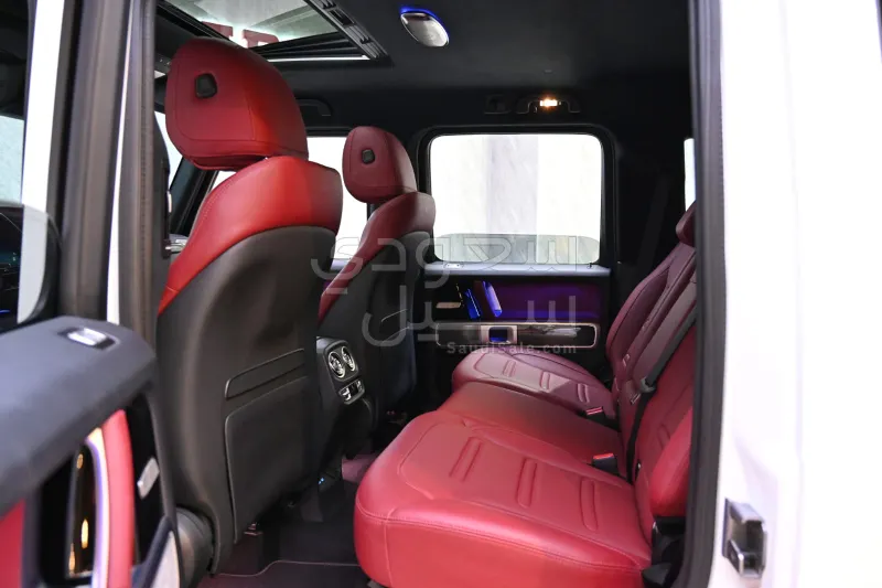 2025 مرسيدس - بنز جي 500