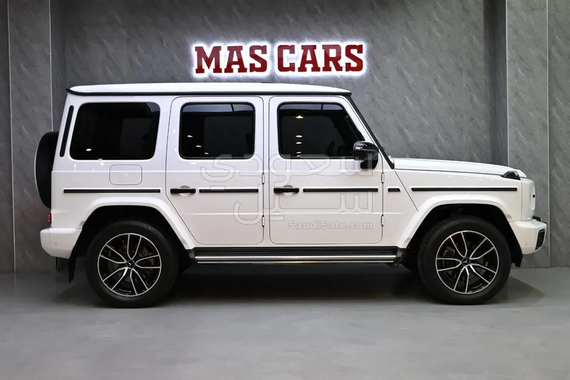 2025 مرسيدس - بنز جي 500