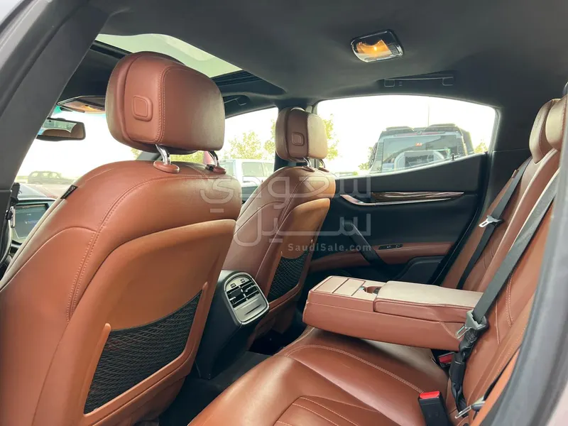 2014 Maserati Quattroporte 330