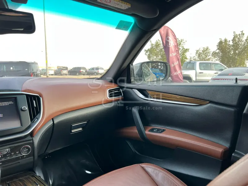 2014 Maserati Quattroporte 330