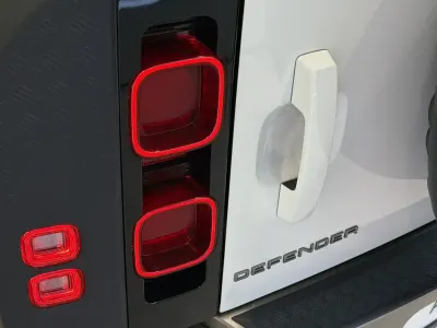 2025 لاند روفر ديفيندر 130 اكس