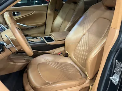 2021 استون مارتن دي بي اكس