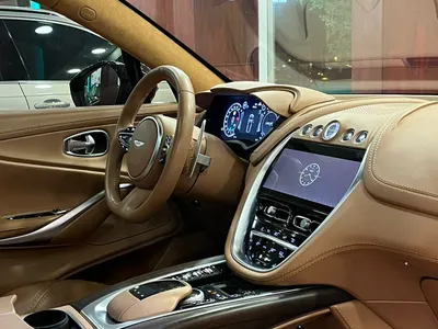 2021 استون مارتن دي بي اكس