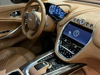 2021 استون مارتن دي بي اكس