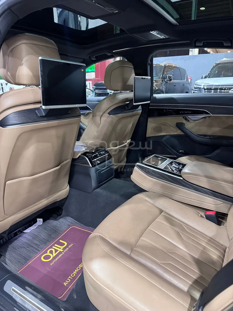 2019 اودي اي 8 ال 55تي اف اس أي