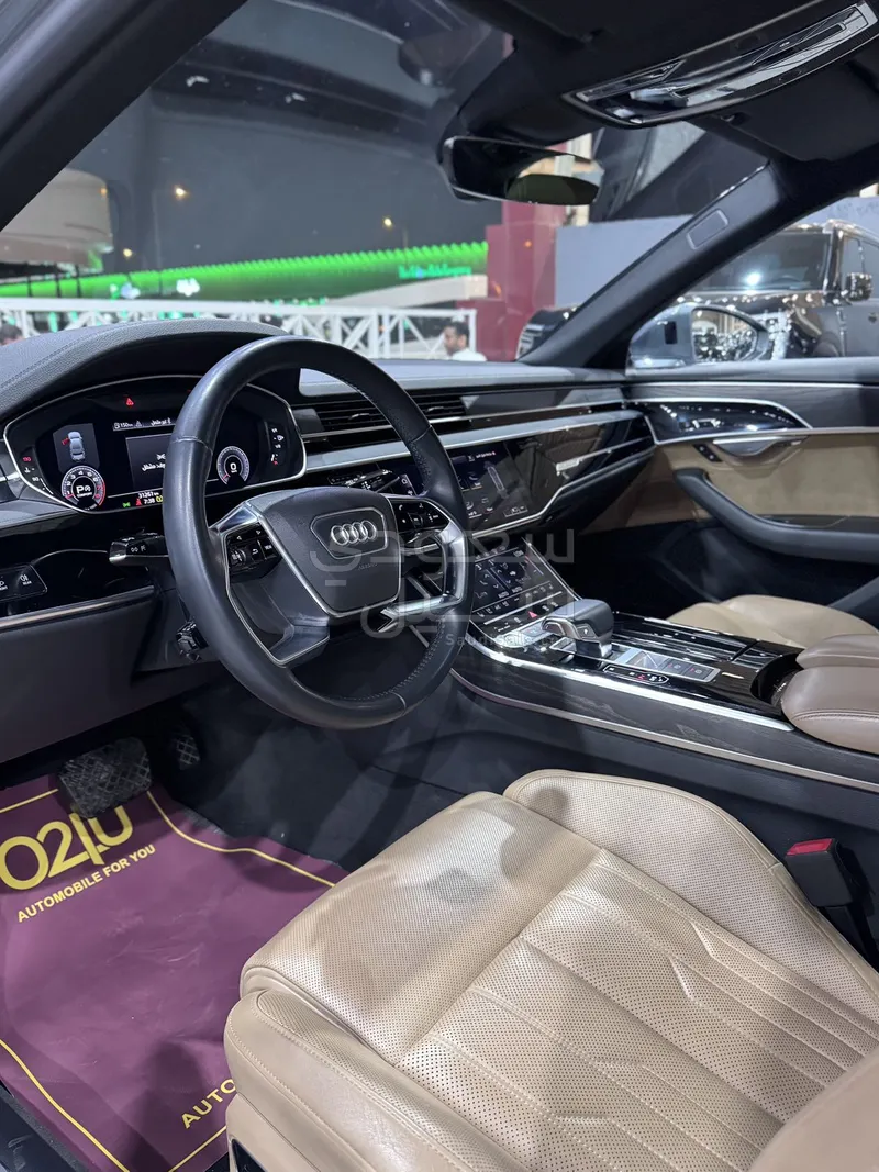 2019 اودي اي 8 ال 55تي اف اس أي