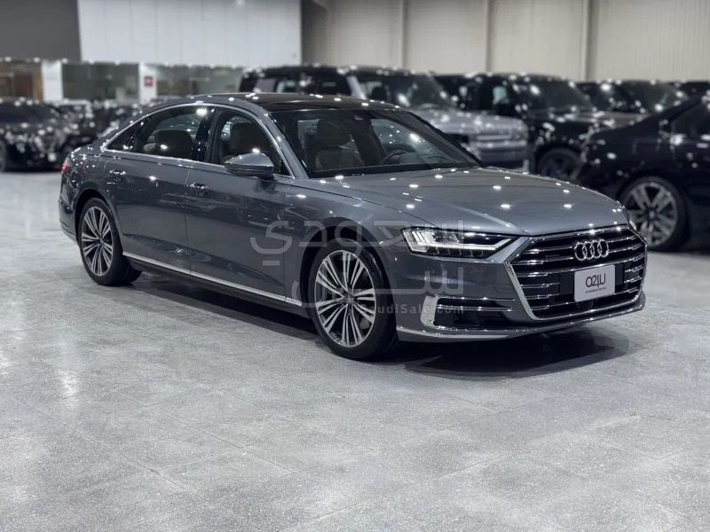 2019 اودي اي 8 ال 55تي اف اس أي