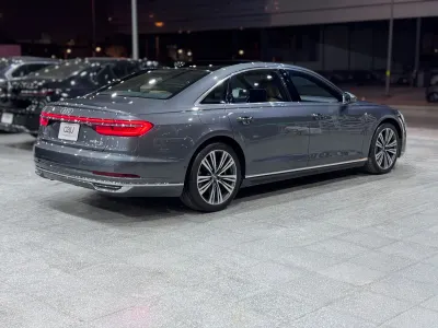 2019 اودي اي 8 ال 55تي اف اس أي