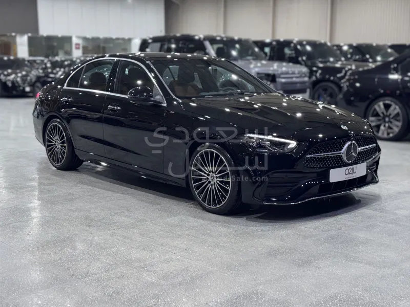 2025 مرسيدس - بنز سي 200