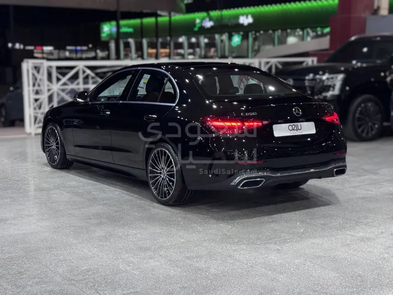 2025 مرسيدس - بنز سي 200