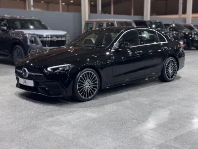 2025 مرسيدس - بنز سي 200