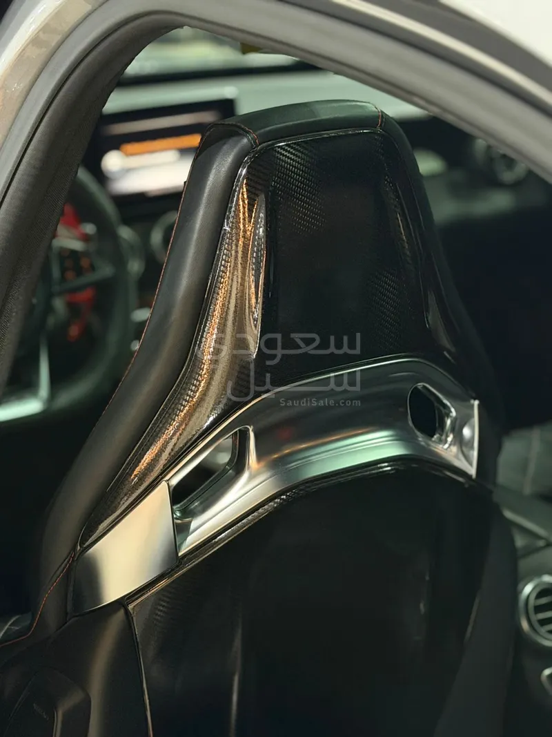 2016 مرسيدس - بنز سي 63إٍس أي إم جي