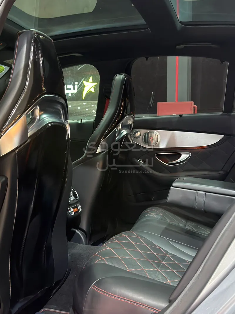 2016 مرسيدس - بنز سي 63إٍس أي إم جي