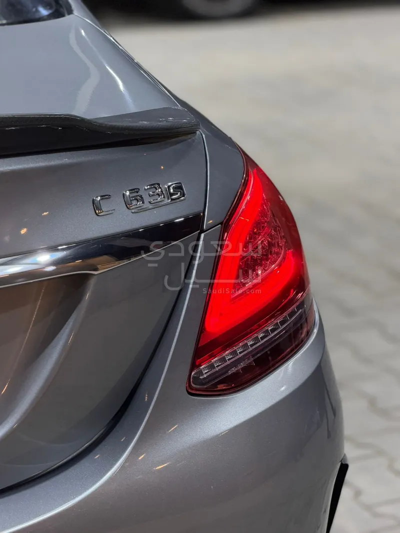 2016 مرسيدس - بنز سي 63إٍس أي إم جي