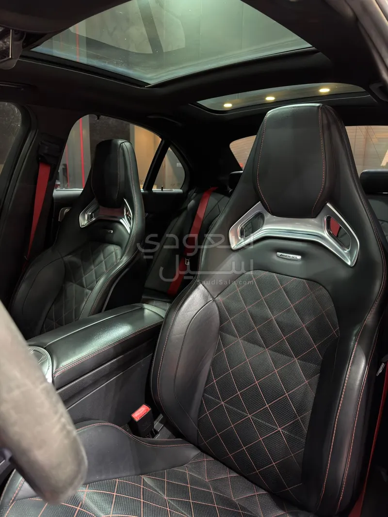 2016 مرسيدس - بنز سي 63إٍس أي إم جي