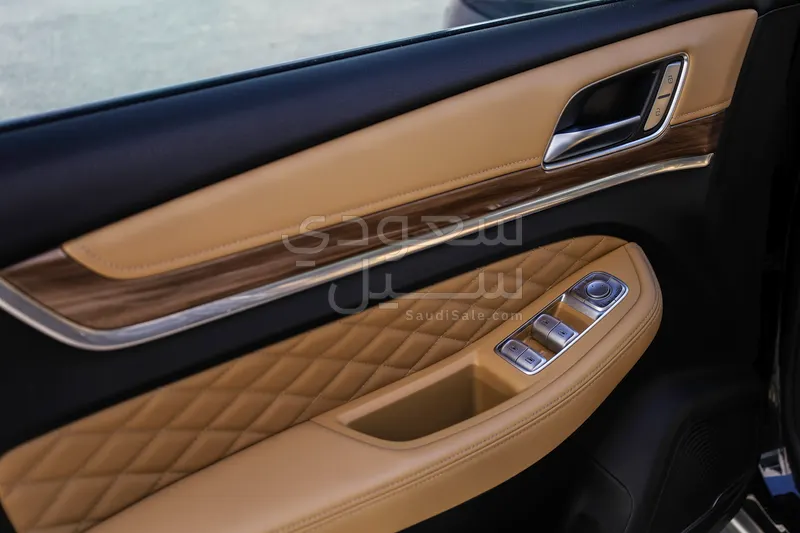 2020 ام جي ار اكس 8